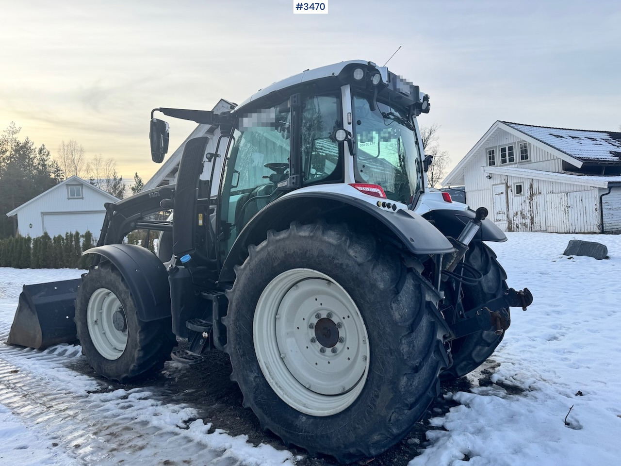 2019 Valtra N134 w/ Front loader and bucket. 900 hours! - Traktorius: foto 3 2019 Valtra N134 w/ Front loader and bucket. 900 hours! - Traktorius: foto 3