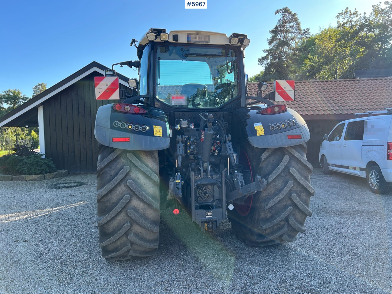 2023 Fendt 724 Vario profi + w/ Front loader and fully equipped - Traktorius: foto 4 2023 Fendt 724 Vario profi + w/ Front loader and fully equipped - Traktorius: foto 4