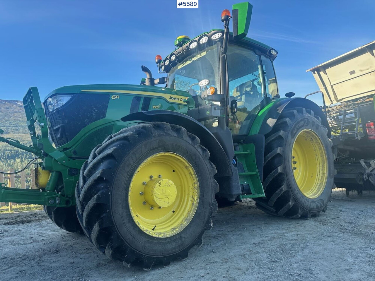 2024 John Deere 6R 185 4x4 tractor w/ front loader, GPS and winter tires. WATCH VIDEO - Traktorius: foto 1 2024 John Deere 6R 185 4x4 tractor w/ front loader, GPS and winter tires. WATCH VIDEO - Traktorius: foto 1