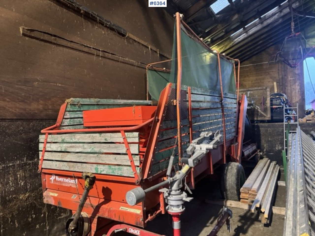 Approx. 1990 Kverneland UN7000 unloading wagon - Pašarų tvarkymo technika: foto 2 Approx. 1990 Kverneland UN7000 unloading wagon - Pašarų tvarkymo technika: foto 2