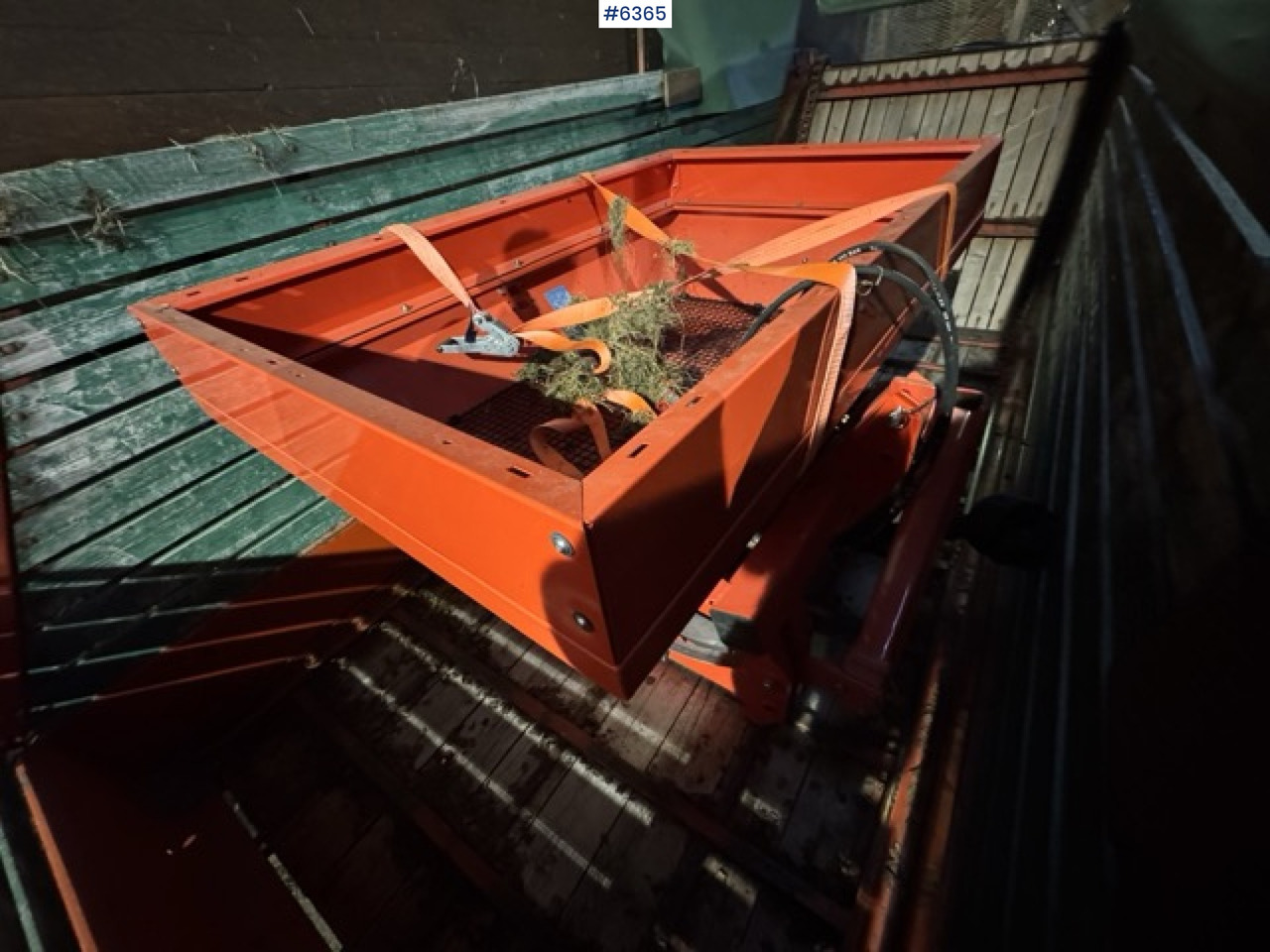 Approx. 1990 Kverneland UN7000 unloading wagon - Trąšų barstytuvas: foto 2 Approx. 1990 Kverneland UN7000 unloading wagon - Trąšų barstytuvas: foto 2