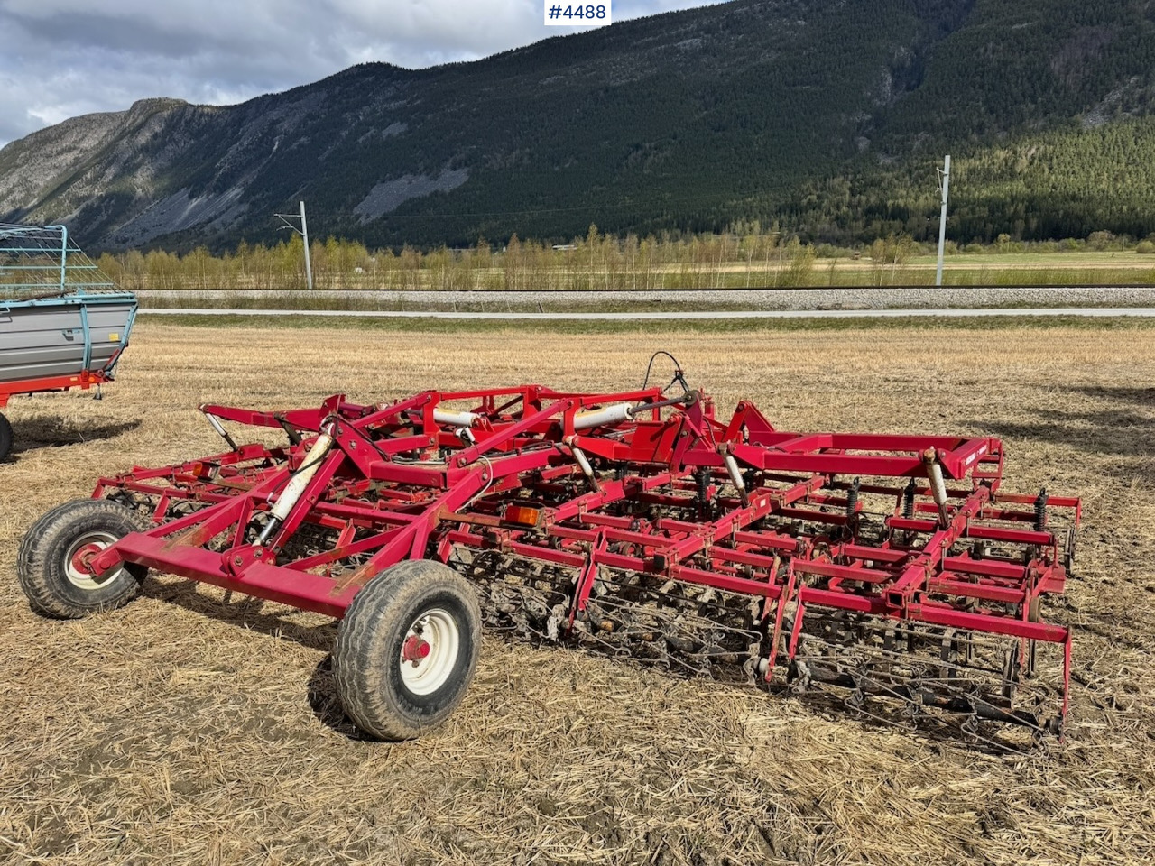 Ca. 2000 Kongskilde Germinator Harrow - Žemės dirbimo technika: foto 1 Ca. 2000 Kongskilde Germinator Harrow - Žemės dirbimo technika: foto 1