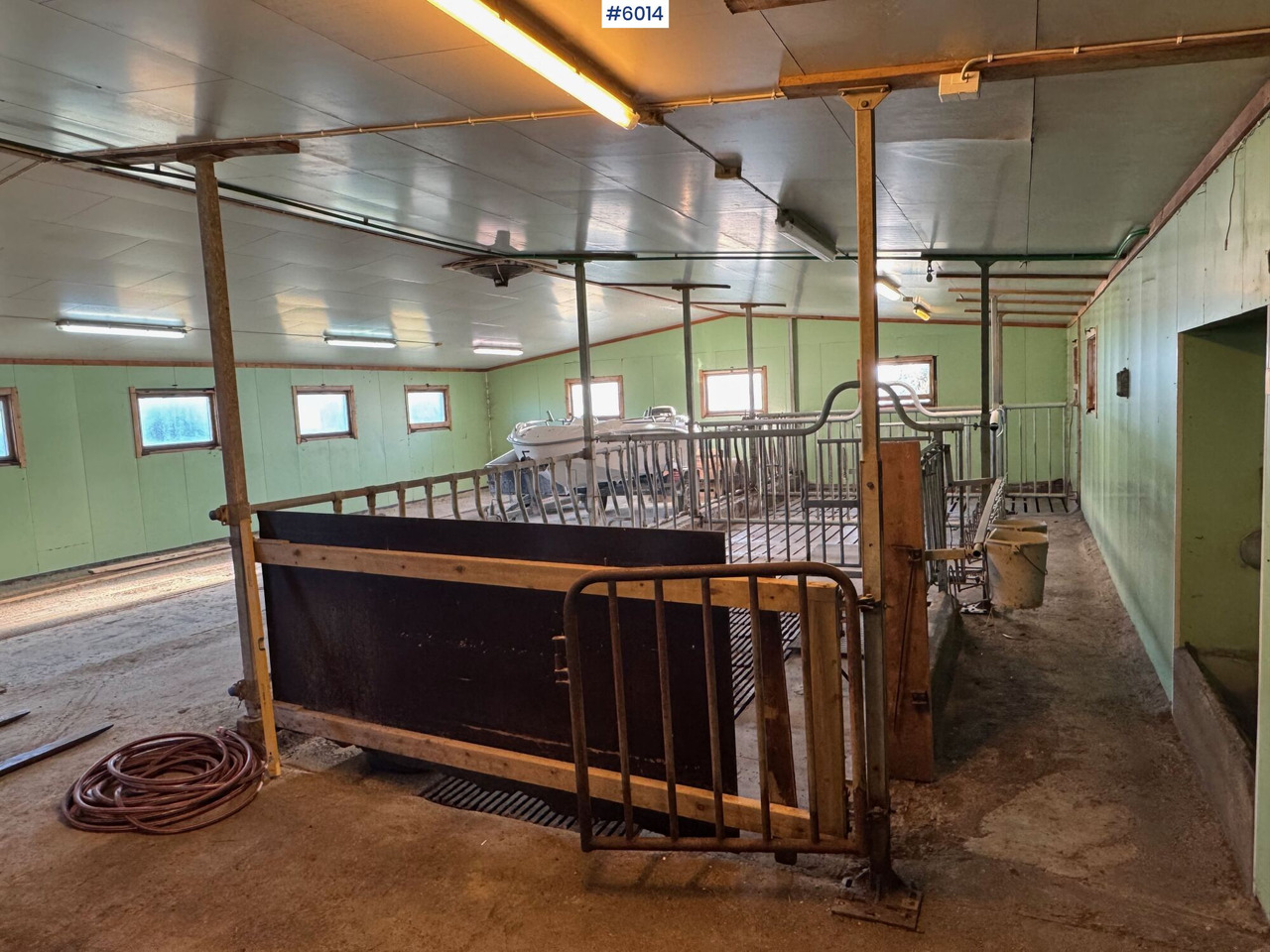 Catchment fronts and gates – space for 20–25 cows - Gyvulininkystės įranga: foto 3 Catchment fronts and gates – space for 20–25 cows - Gyvulininkystės įranga: foto 3