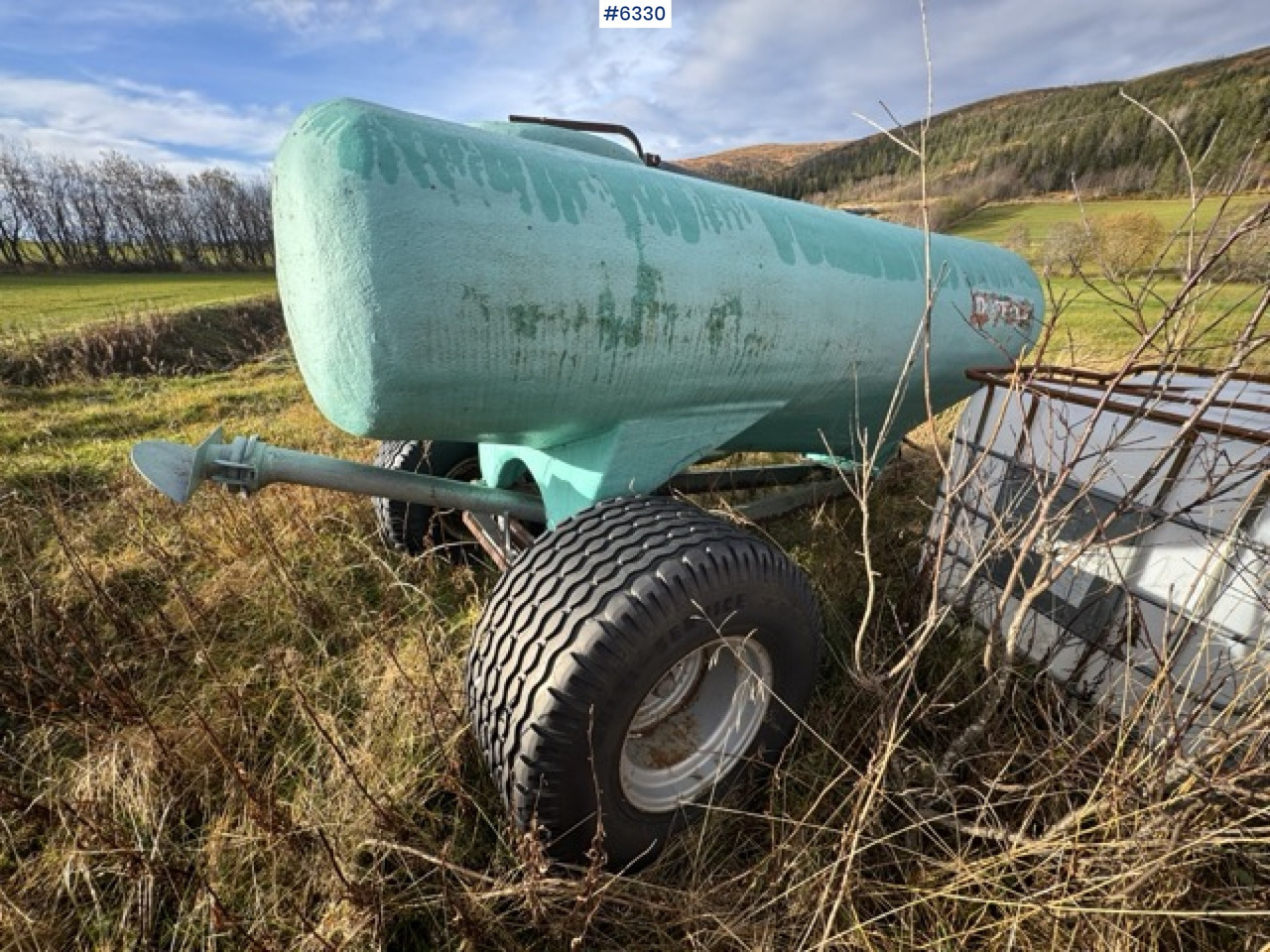 Doff X 3,500-liter manure spreader - Srutovežis: foto 1 Doff X 3,500-liter manure spreader - Srutovežis: foto 1