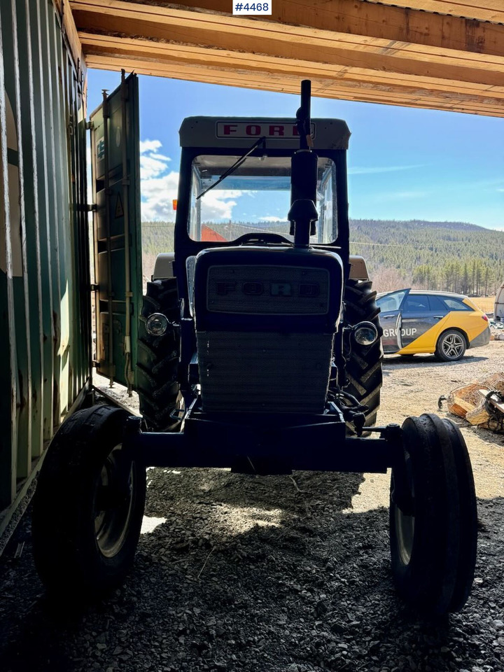 Ford 4000 4x2 - approx. 1970 model - Traktorius: foto 2 Ford 4000 4x2 - approx. 1970 model - Traktorius: foto 2