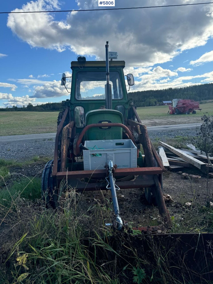 John Deere 2130 - Traktorius: foto 5 John Deere 2130 - Traktorius: foto 5