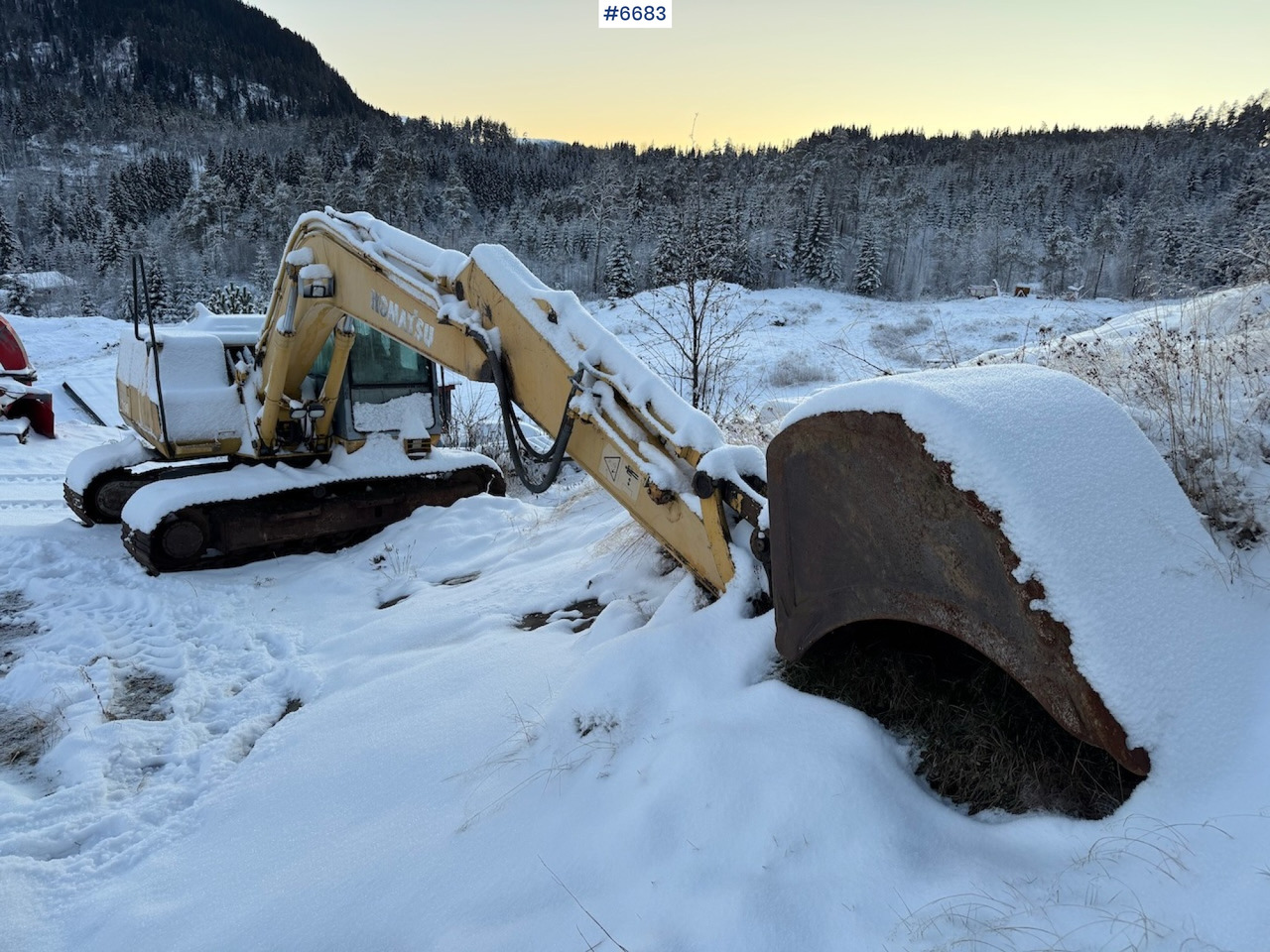 Komatsu PC 130-5K. - Ekskavatorius: foto 3 Komatsu PC 130-5K. - Ekskavatorius: foto 3