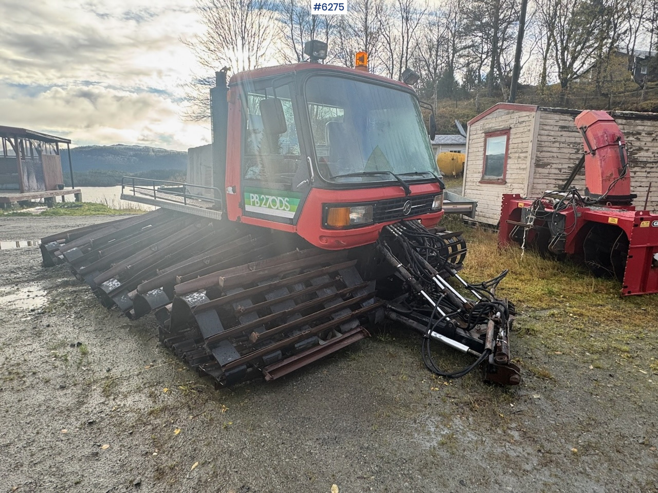 1985 Kässbohrer PB 270DS treadle machine w/ cutters and smoothing board - Komunalinė/ Specializuota technika: foto 1 1985 Kässbohrer PB 270DS treadle machine w/ cutters and smoothing board - Komunalinė/ Specializuota technika: foto 1