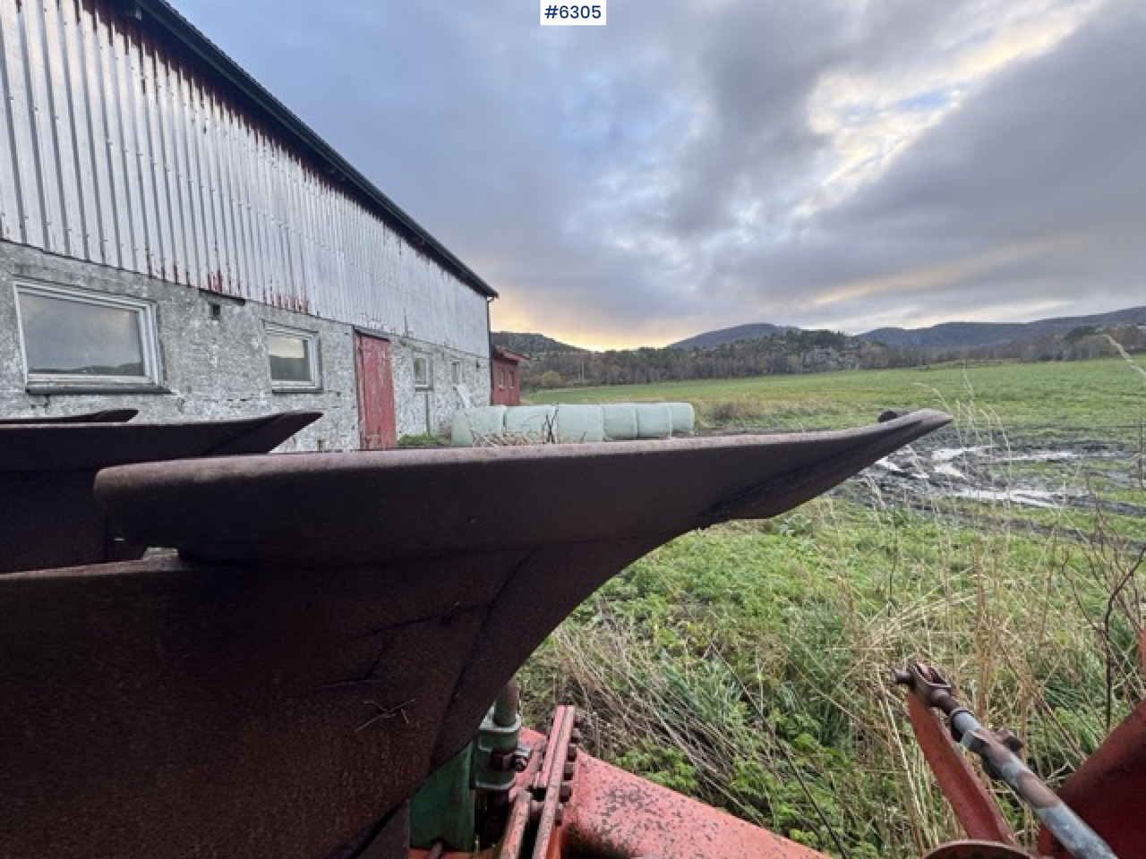 Žemės dirbimo technika Kverneland 3-furrow reversible plough: foto 12