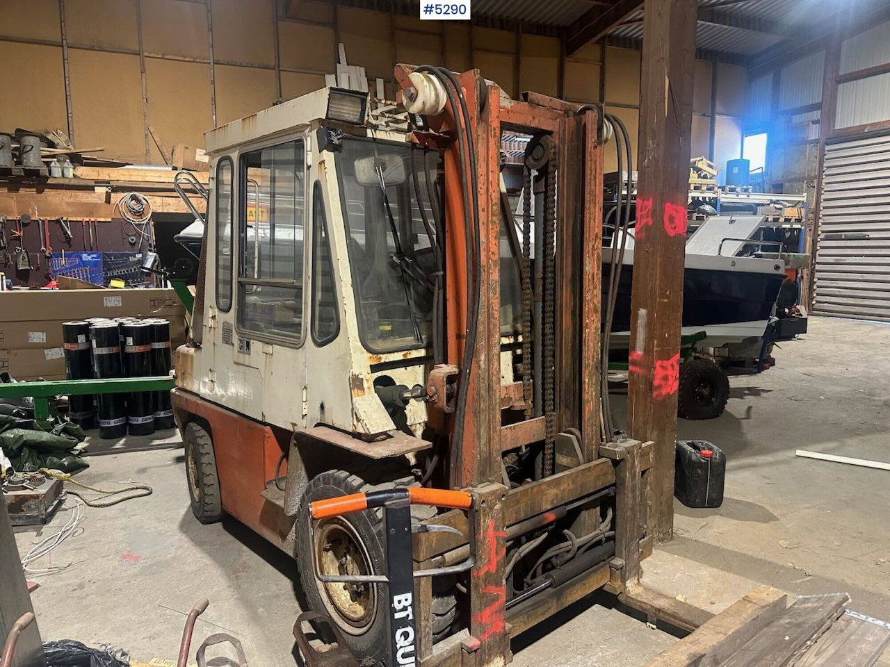 Nissan Forklift truck - Šakinis krautuvas: foto 1 Nissan Forklift truck - Šakinis krautuvas: foto 1