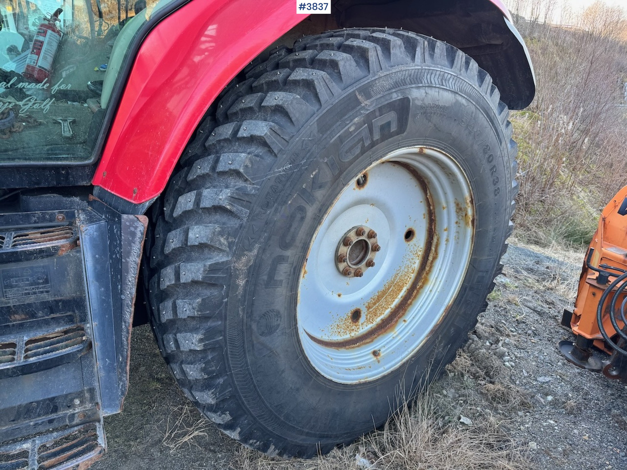 Nokian TRI 2 Tires on rims - Ratas - Žemės ūkio technika: foto 2 Nokian TRI 2 Tires on rims - Ratas - Žemės ūkio technika: foto 2