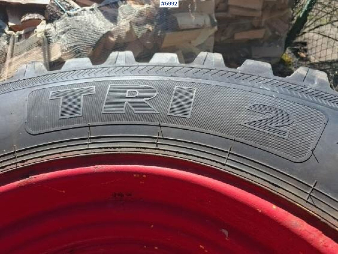 Nokian TRI2 2stk dekk på felg 540/65R30 - Ratas: foto 4 Nokian TRI2 2stk dekk på felg 540/65R30 - Ratas: foto 4