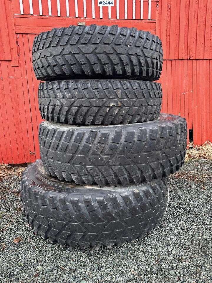 Nokian TRI2 wheelset from Fendt 936 - Ratas - Žemės ūkio technika: foto 3 Nokian TRI2 wheelset from Fendt 936 - Ratas - Žemės ūkio technika: foto 3