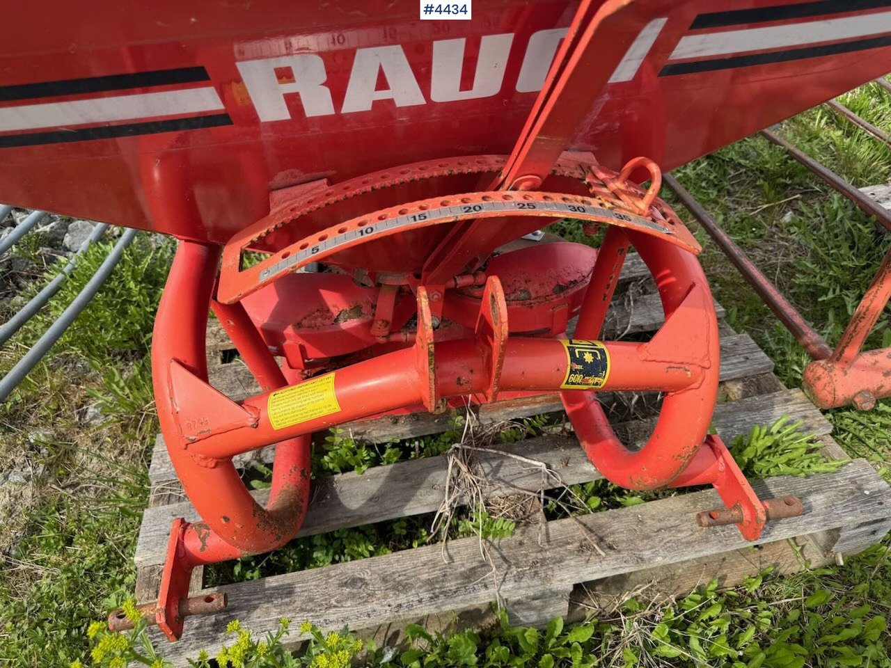 Rauch ZSA 450 Fertilizer spreader - Trąšų barstytuvas: foto 4 Rauch ZSA 450 Fertilizer spreader - Trąšų barstytuvas: foto 4