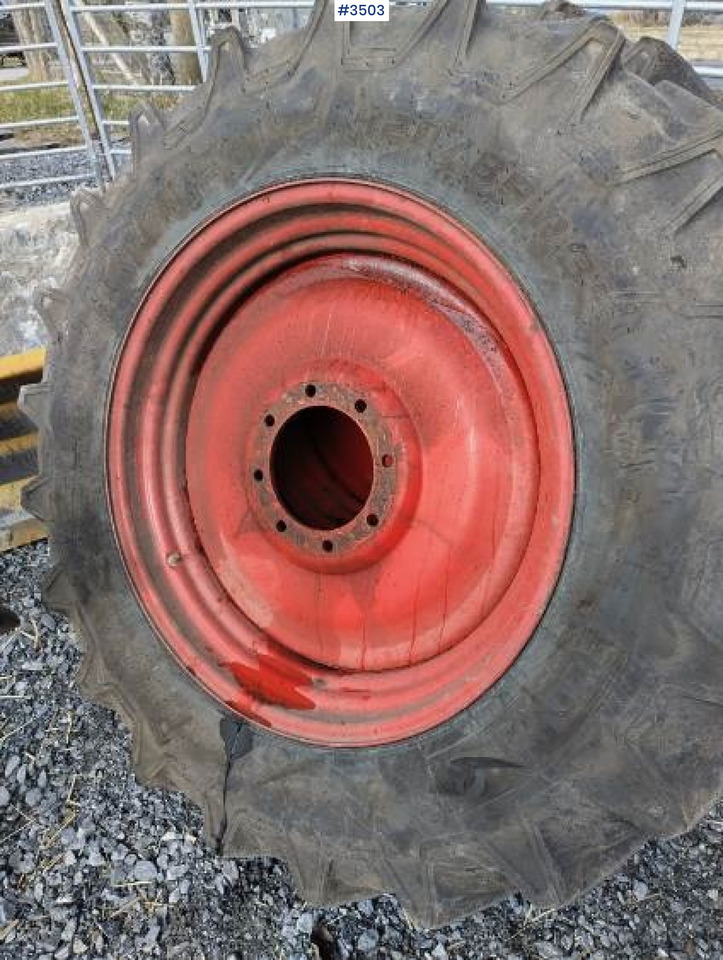 Sprayer wheel for Fent 211 - Ratas - Žemės ūkio technika: foto 4 Sprayer wheel for Fent 211 - Ratas - Žemės ūkio technika: foto 4