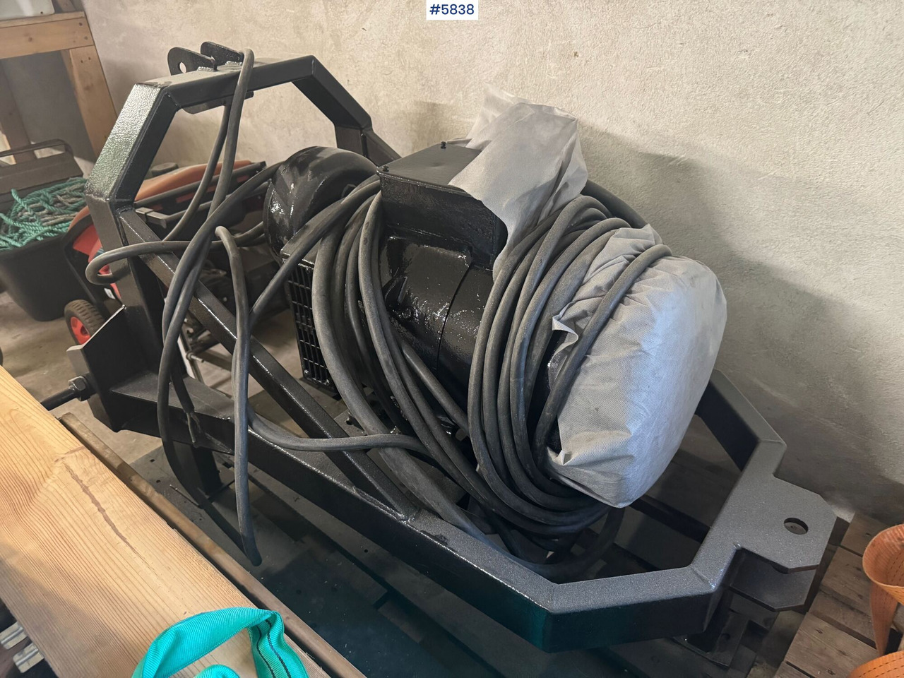 Traktorgenerator 15kW - Elektrinis generatorius: foto 1 Traktorgenerator 15kW - Elektrinis generatorius: foto 1