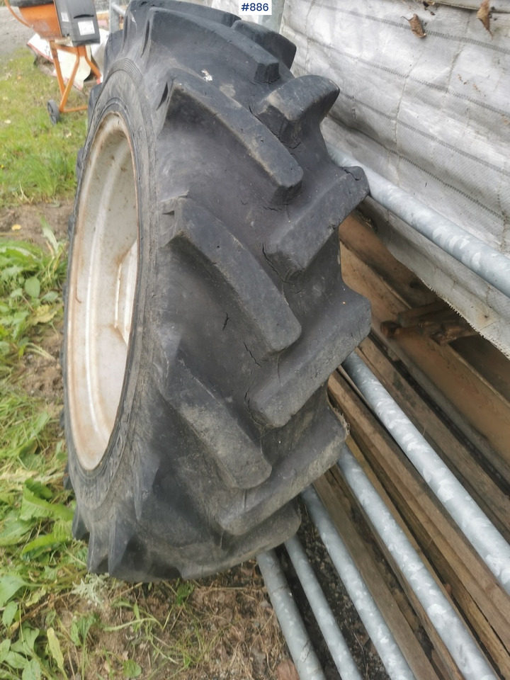 Wheel set on Deutz-Fahr 3.60 - Ratas - Žemės ūkio technika: foto 4 Wheel set on Deutz-Fahr 3.60 - Ratas - Žemės ūkio technika: foto 4