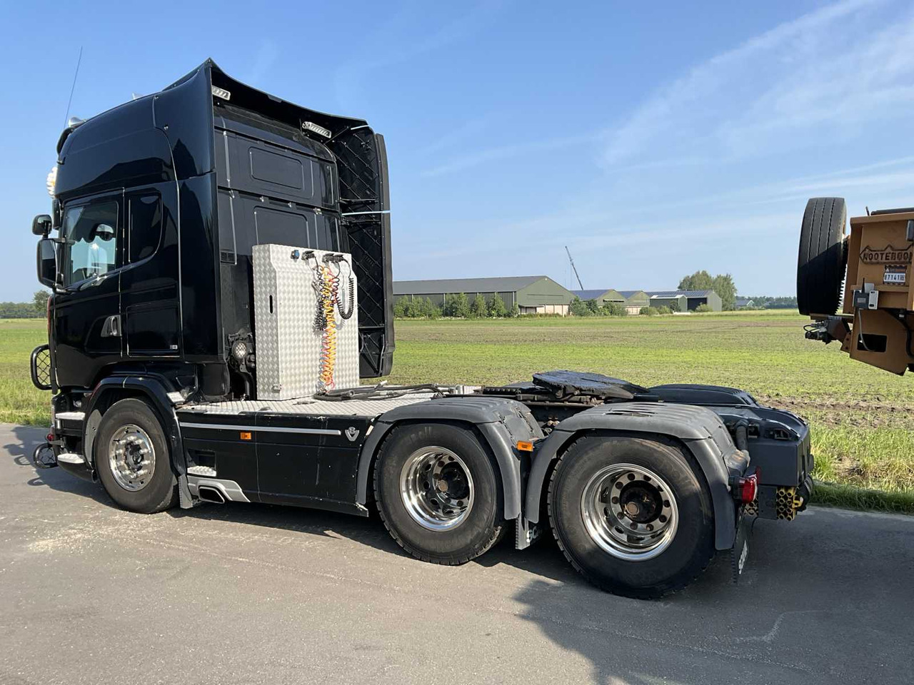 SCANIA R580 6x4 v8 - Vilkikas: foto 3 SCANIA R580 6x4 v8 - Vilkikas: foto 3