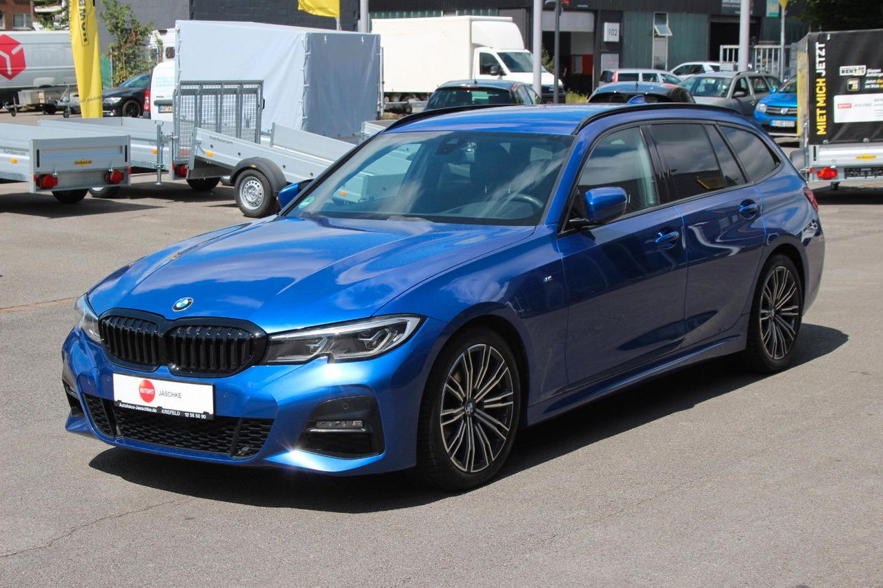 BMW 320 Touring d M Sport Laser Alcantara Harman Kar - Universalas: foto 4 BMW 320 Touring d M Sport Laser Alcantara Harman Kar - Universalas: foto 4