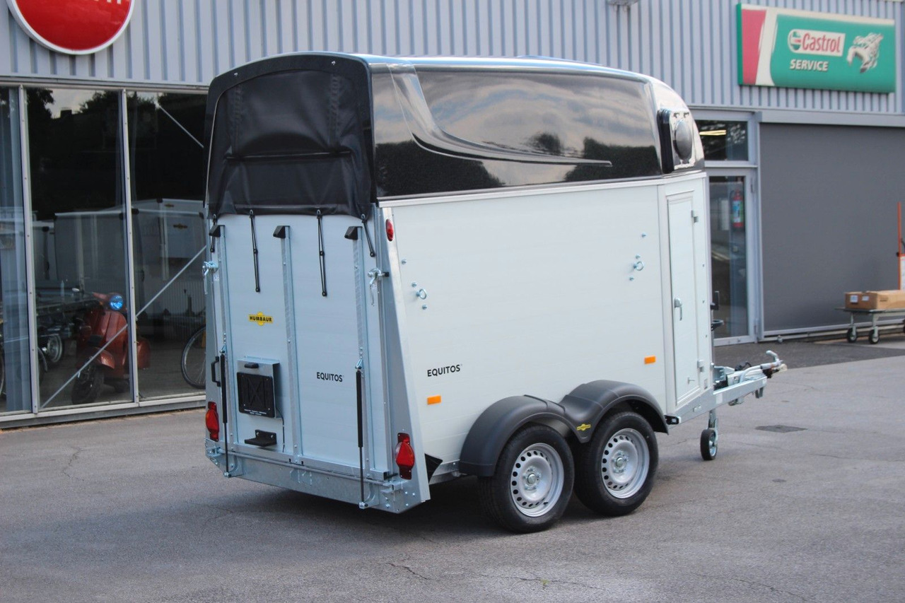 Humbaur Equitos Alu Plus 2400 Pferdeanhänger Sattelkamme - Gyvulių pervežimo priekaba: foto 3 Humbaur Equitos Alu Plus 2400 Pferdeanhänger Sattelkamme - Gyvulių pervežimo priekaba: foto 3