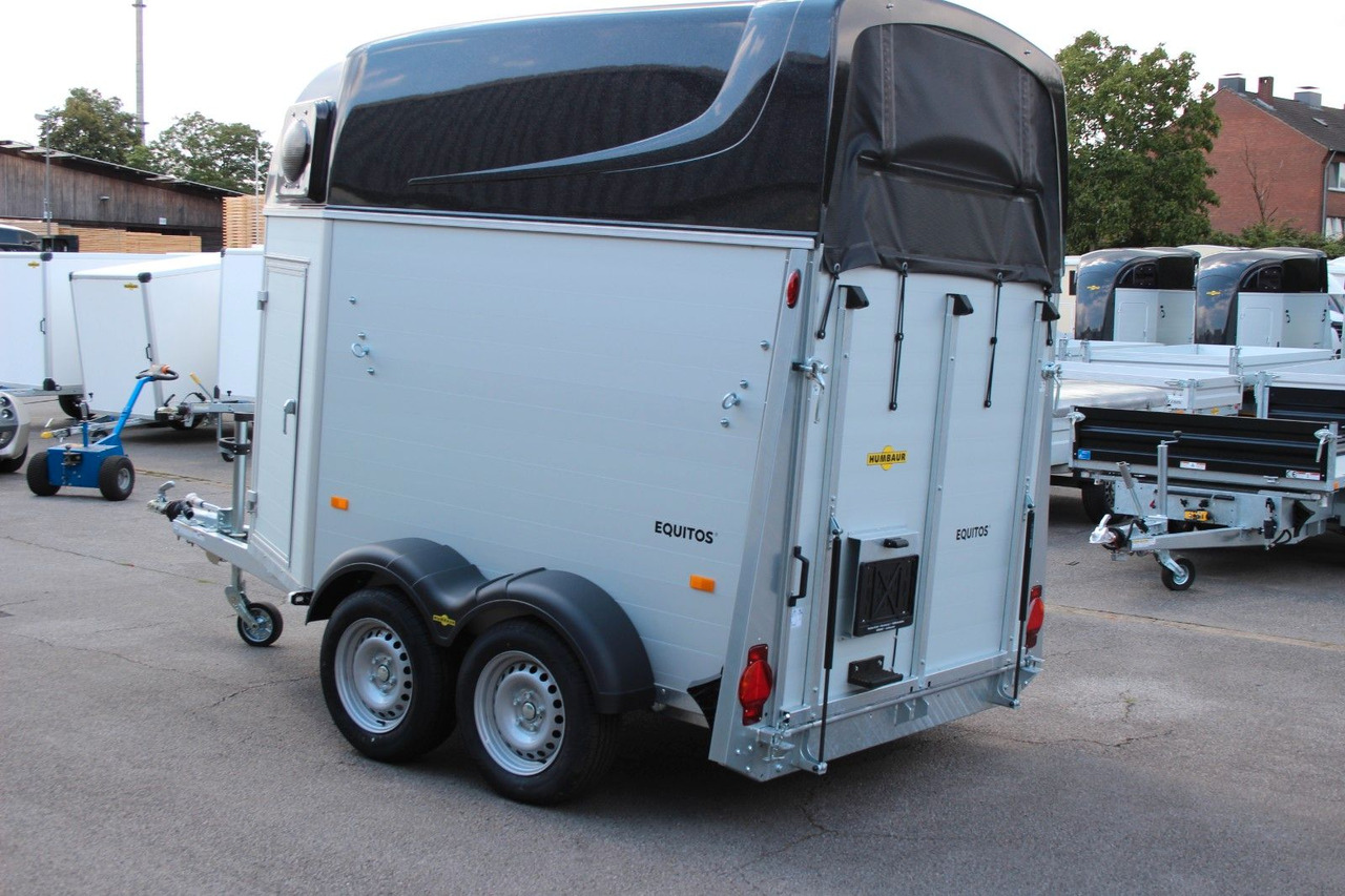 Humbaur Equitos Alu Plus 2400 Pferdeanhänger Sattelkamme - Gyvulių pervežimo priekaba: foto 4 Humbaur Equitos Alu Plus 2400 Pferdeanhänger Sattelkamme - Gyvulių pervežimo priekaba: foto 4