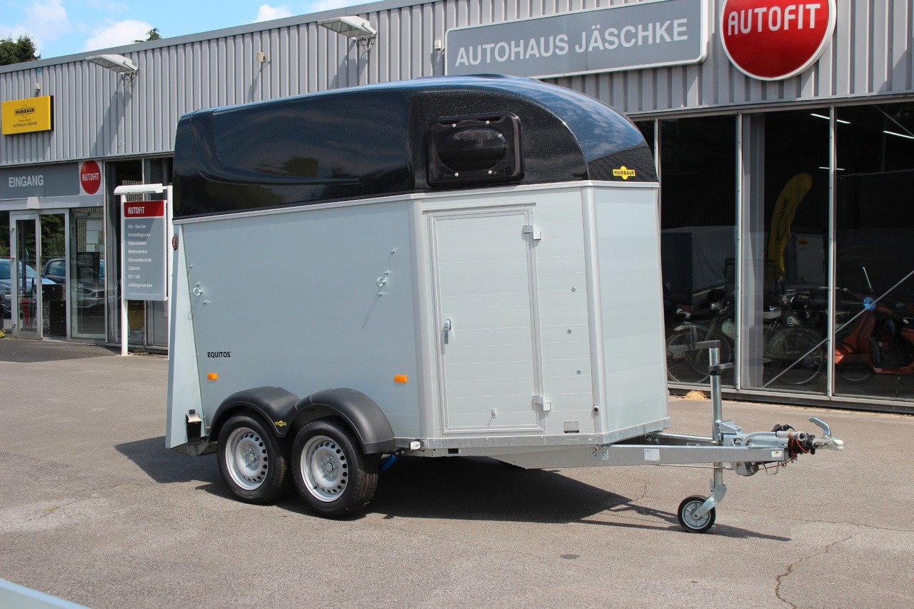 Humbaur Equitos Alu Plus 2400 Pferdeanhänger Sattelkamme - Gyvulių pervežimo priekaba: foto 1 Humbaur Equitos Alu Plus 2400 Pferdeanhänger Sattelkamme - Gyvulių pervežimo priekaba: foto 1