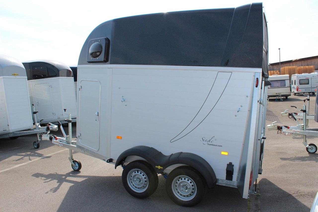 Humbaur Single Alu 1600 Pferdeanhänger Sattelkammer - Gyvulių pervežimo priekaba: foto 3 Humbaur Single Alu 1600 Pferdeanhänger Sattelkammer - Gyvulių pervežimo priekaba: foto 3