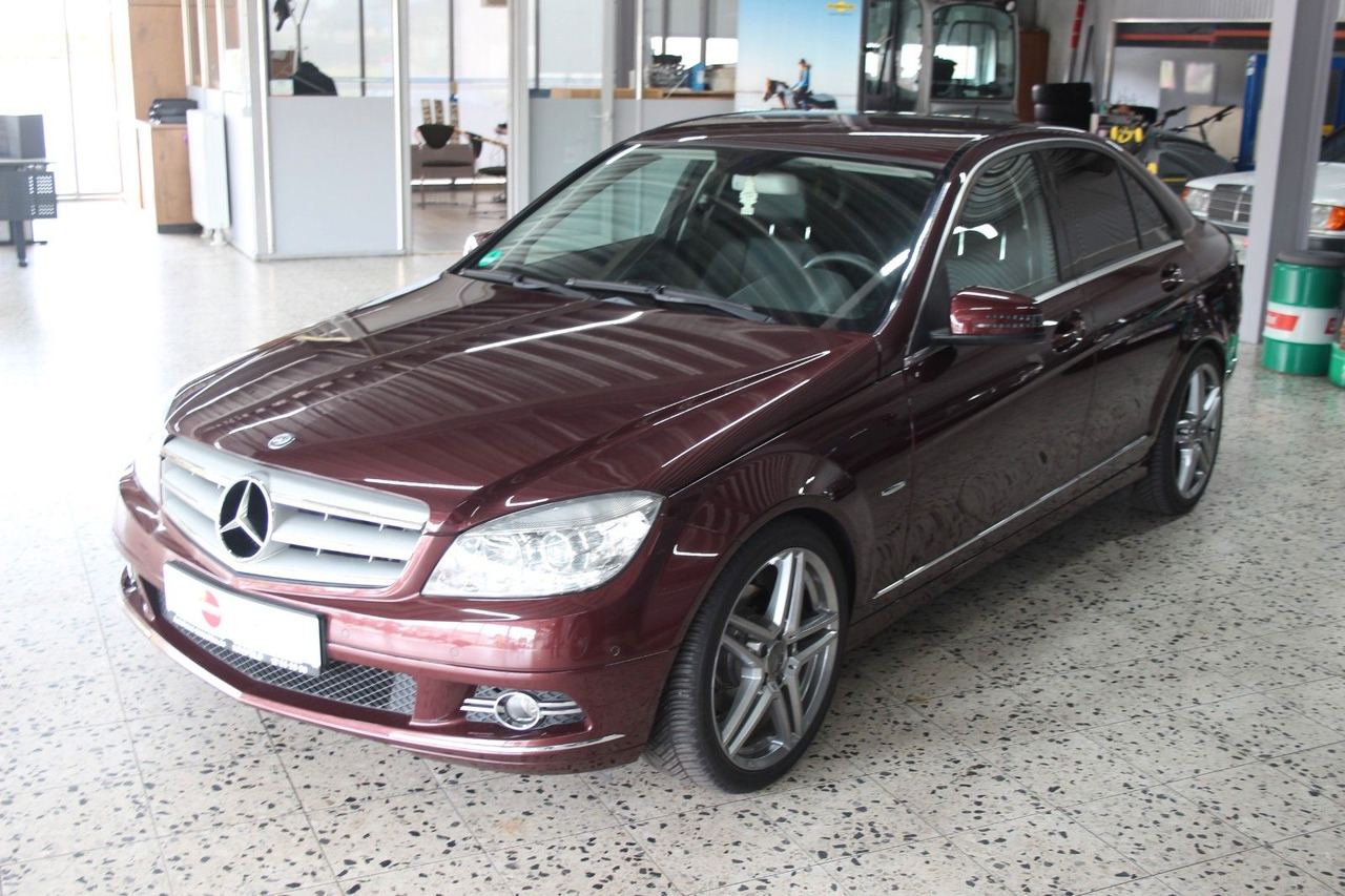 Mercedes-Benz C 230 Avantgarde Automatik sehr gepflegt! 130tKM - Sedanas: foto 4 Mercedes-Benz C 230 Avantgarde Automatik sehr gepflegt! 130tKM - Sedanas: foto 4