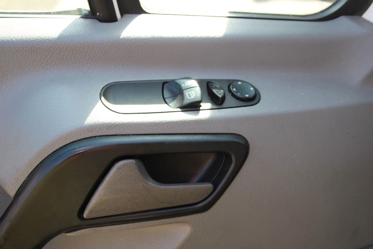 Volkswagen Crafter KÜHLUNG 35 L2H2 Hochdach - Furgonas šaldytuvas: foto 5 Volkswagen Crafter KÜHLUNG 35 L2H2 Hochdach - Furgonas šaldytuvas: foto 5