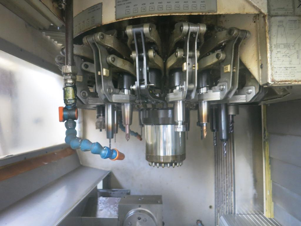 Chiron FZ 12 S/W - CNC apdirbimo centras: foto 3 Chiron FZ 12 S/W - CNC apdirbimo centras: foto 3