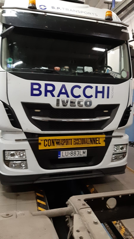 IVECO IVECO STRALIS 510 Hi-Way AS 440STX/P Euro VI z salonu Italia - Vilkikas: foto 4 IVECO IVECO STRALIS 510 Hi-Way AS 440STX/P Euro VI z salonu Italia - Vilkikas: foto 4