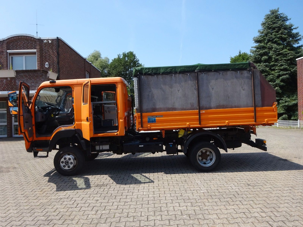 FUSO Canter Doppelkabine MEILLER 3Skipper 4x4 - Mažas savivartis: foto 5 FUSO Canter Doppelkabine MEILLER 3Skipper 4x4 - Mažas savivartis: foto 5