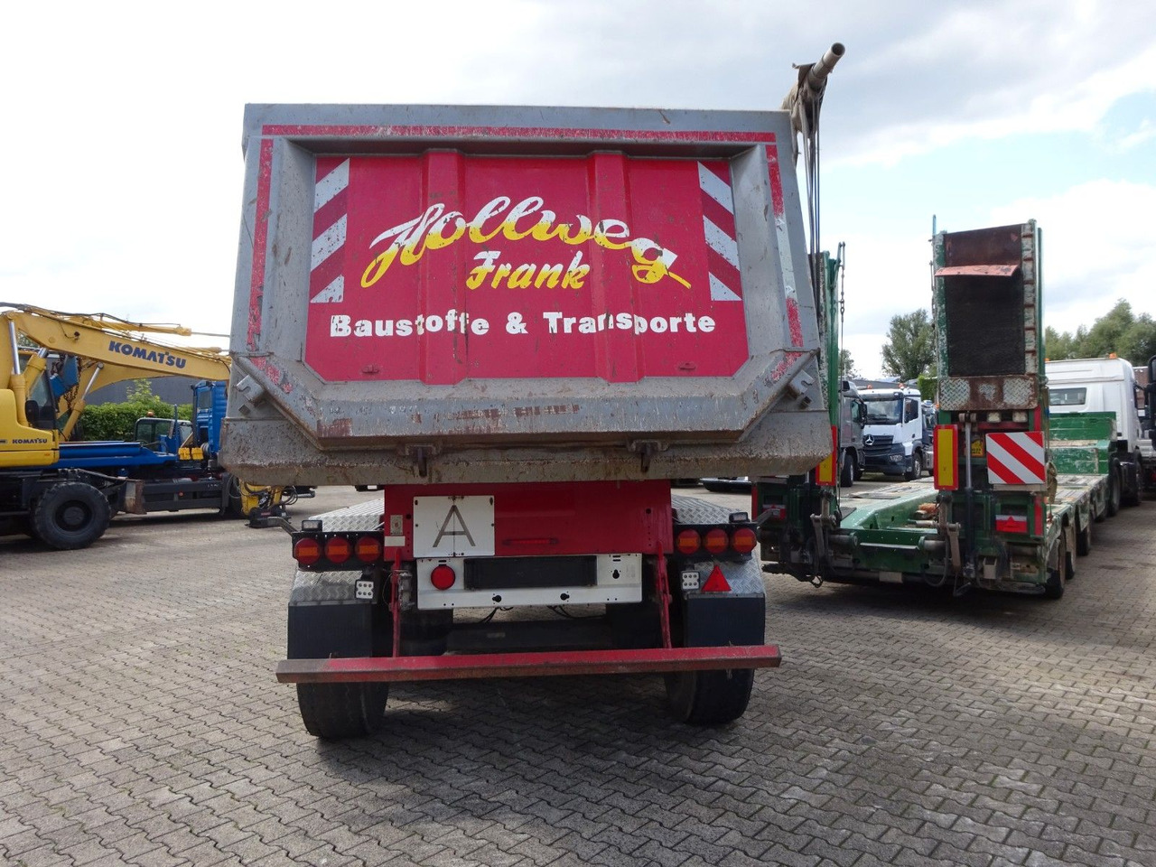 Langendorf Kippauflieger mit 3 Achsen Stahl - Savivartis puspriekabė: foto 3 Langendorf Kippauflieger mit 3 Achsen Stahl - Savivartis puspriekabė: foto 3