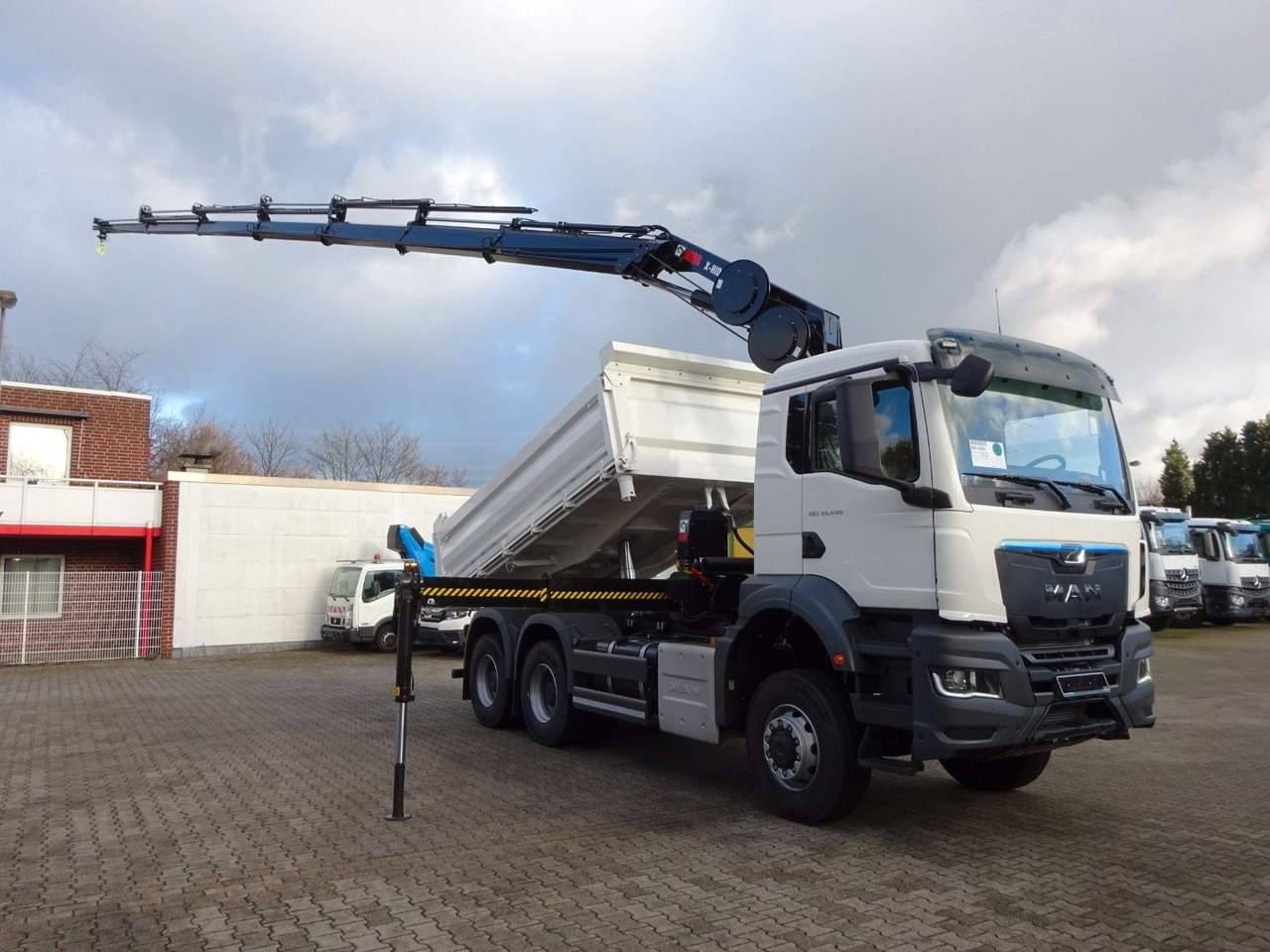 MAN 33.430 6x6 3-SEITENKIPPER KRAN HIAB 228- 6HYDRO - Savivartis sunkvežimis, Sunkvežimis su kranu: foto 2 MAN 33.430 6x6 3-SEITENKIPPER KRAN HIAB 228- 6HYDRO - Savivartis sunkvežimis, Sunkvežimis su kranu: foto 2