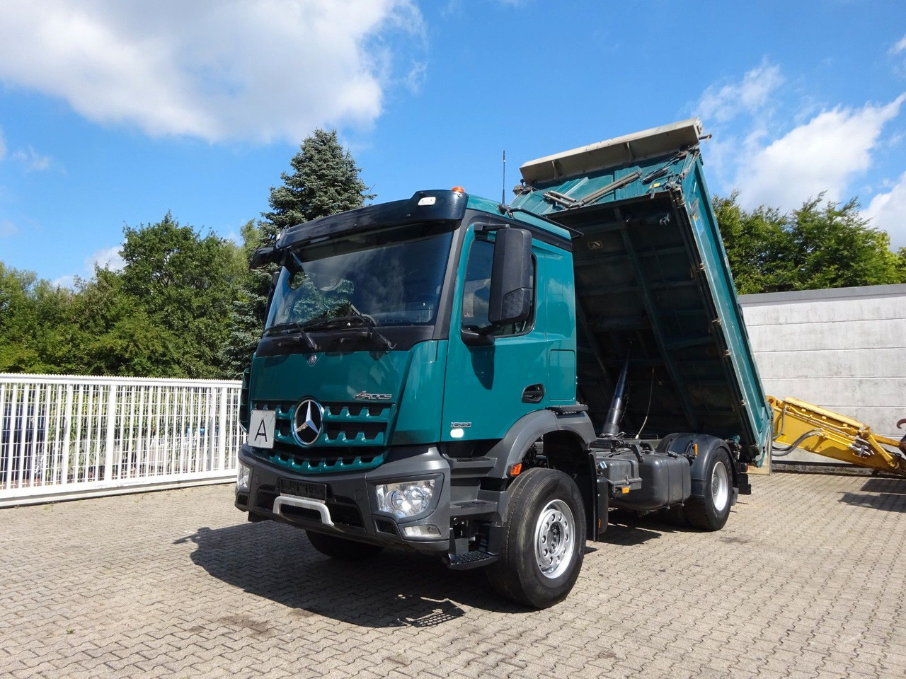 Mercedes-Benz 1833 Actros MEILLER 3Skipper 4x2 - Savivartis sunkvežimis: foto 1 Mercedes-Benz 1833 Actros MEILLER 3Skipper 4x2 - Savivartis sunkvežimis: foto 1