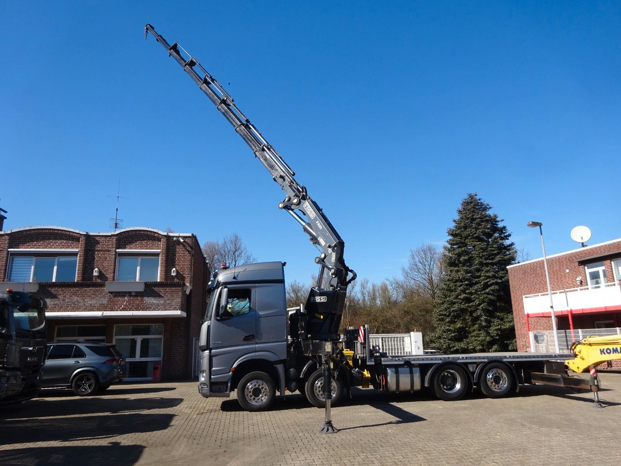 Mercedes-Benz 3453 Plattform + Fassi F820 Kran 8x2 Mercedes-Benz 3453 FASSI F820 Kran 8x Hydr. Ausschub - Sunkvežimis su kranu, Platforminis/ Bortinis sunkvežimis: foto 3 Mercedes-Benz 3453 Plattform + Fassi F820 Kran 8x2 Mercedes-Benz 3453 FASSI F820 Kran 8x Hydr. Ausschub - Sunkvežimis su kranu, Platforminis/ Bortinis sunkvežimis: foto 3