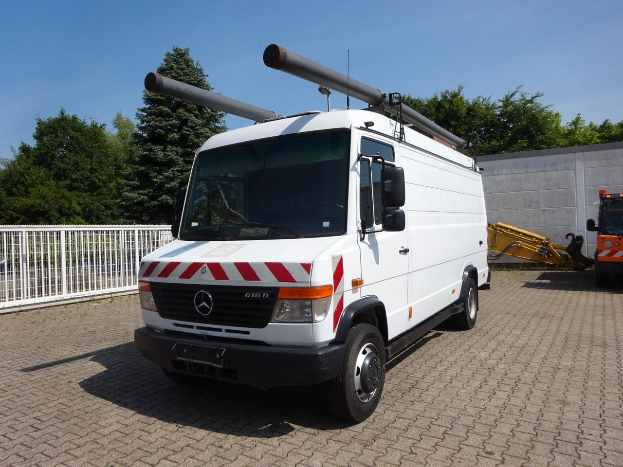 Mercedes-Benz 616D Vario Kastenwagen 4x2 - Krovininis mikroautobusas: foto 1 Mercedes-Benz 616D Vario Kastenwagen 4x2 - Krovininis mikroautobusas: foto 1