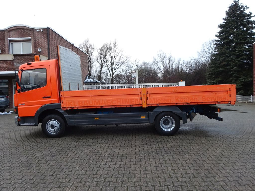 Mercedes-Benz 818 Atego Pritsche 4x2 - Bortinis automobilis: foto 1 Mercedes-Benz 818 Atego Pritsche 4x2 - Bortinis automobilis: foto 1