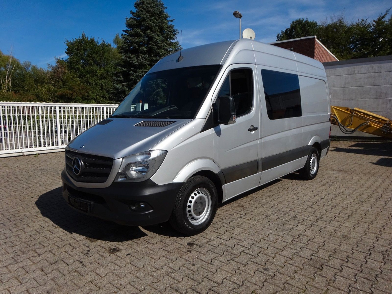 Mercedes-Benz Sprinter 316CDI Mixto 4x2 - Krovininis mikroautobusas: foto 2 Mercedes-Benz Sprinter 316CDI Mixto 4x2 - Krovininis mikroautobusas: foto 2