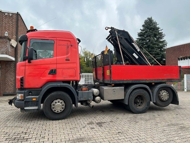 Scania 124 L 470 Pritsche + MKG HLK 201 HP 6x2 - Platforminis/ Bortinis sunkvežimis, Sunkvežimis su kranu: foto 1 Scania 124 L 470 Pritsche + MKG HLK 201 HP 6x2 - Platforminis/ Bortinis sunkvežimis, Sunkvežimis su kranu: foto 1