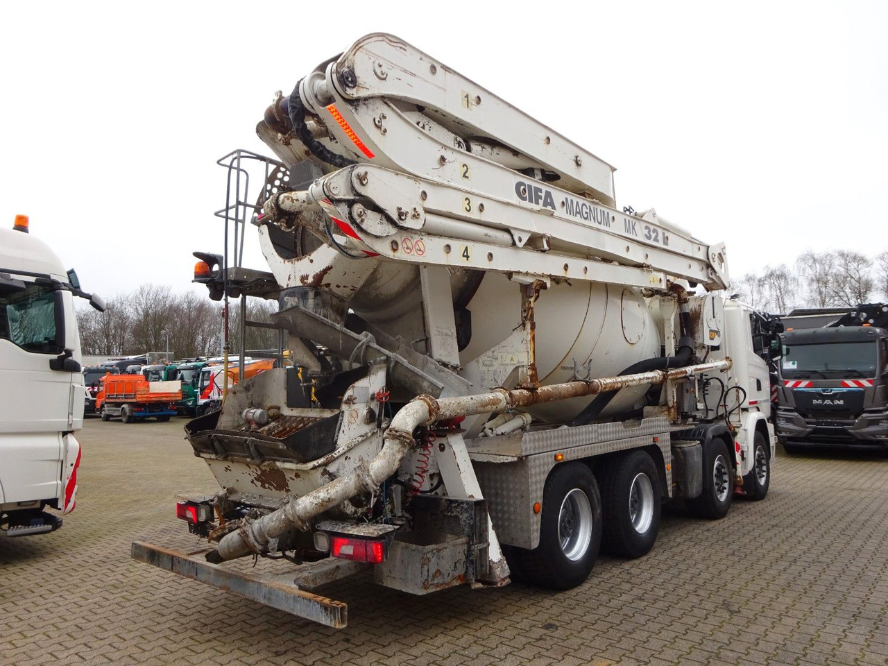 Scania PUMI CIFA 32 Meter 4 Knick. Scania PUMI CIFA 32 Meter 4 Knick. - Betono siurblys: foto 3 Scania PUMI CIFA 32 Meter 4 Knick. Scania PUMI CIFA 32 Meter 4 Knick. - Betono siurblys: foto 3