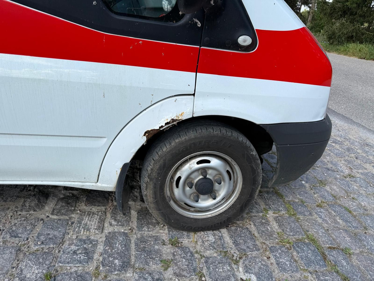 Ford Transit Kombi FT 300 K *1 600 € netto - Keleivinis furgonas: foto 5 Ford Transit Kombi FT 300 K *1 600 € netto - Keleivinis furgonas: foto 5