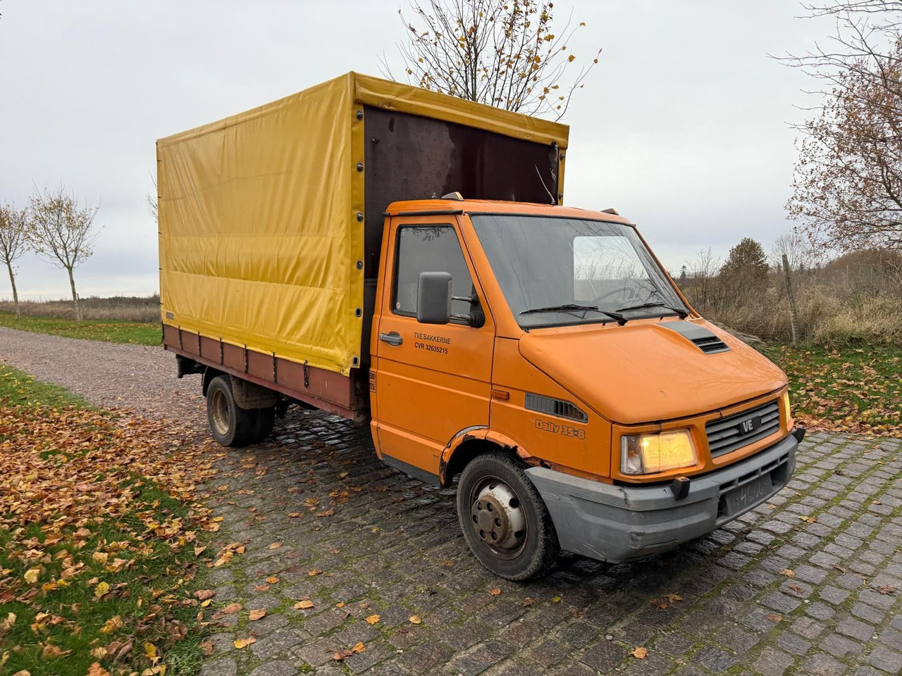 Iveco 35-8 pritche +plane *nur 1 990 € - Tentinis mikroautobusas: foto 2 Iveco 35-8 pritche +plane *nur 1 990 € - Tentinis mikroautobusas: foto 2