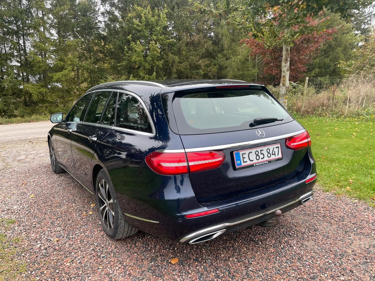 Mercedes-Benz E 220 T-Modell E 220 d *4Matic* - Universalas: foto 3 Mercedes-Benz E 220 T-Modell E 220 d *4Matic* - Universalas: foto 3