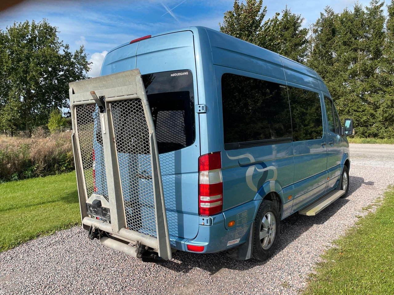 Mercedes-Benz Sprinter 316 CDI AUT *BUS+lift * 9 bis 11 sitze - Keleivinis furgonas: foto 5 Mercedes-Benz Sprinter 316 CDI AUT *BUS+lift * 9 bis 11 sitze - Keleivinis furgonas: foto 5