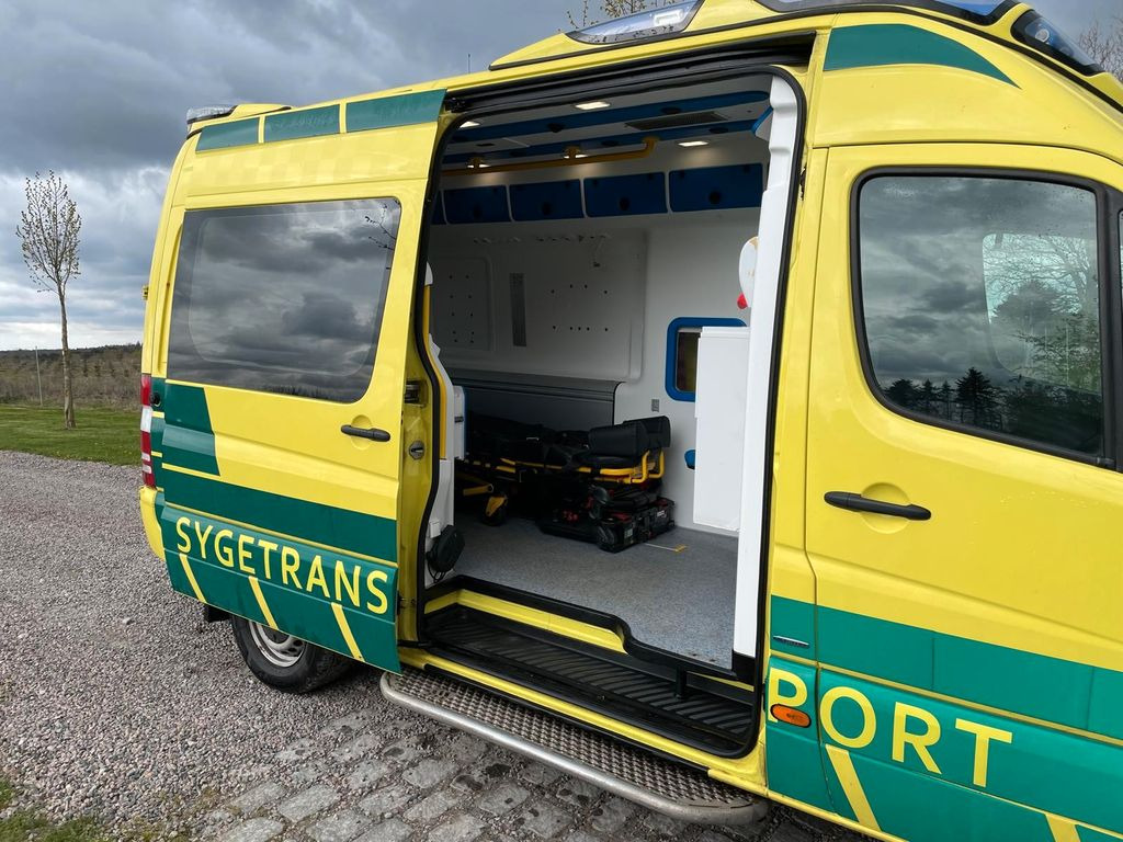 Greitosios pagalbos automobilis Mercedes-Benz Sprinter 316 CDI Ambulance Electric STRYKER Bed: foto 16