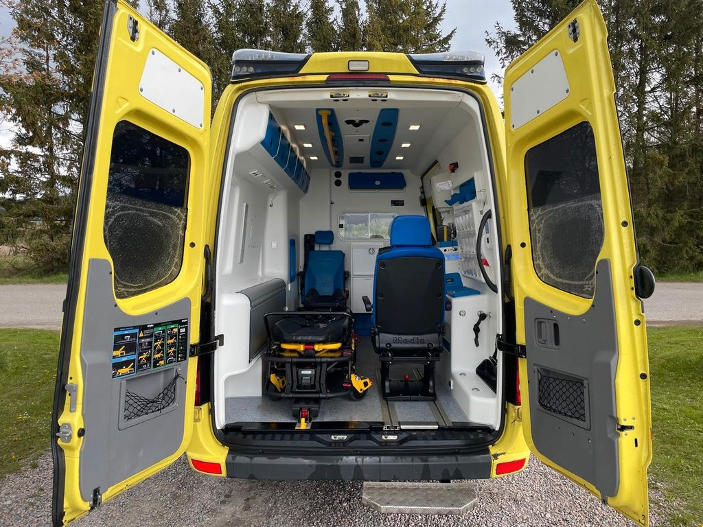 Greitosios pagalbos automobilis Mercedes-Benz Sprinter 316 CDI Ambulance Electric STRYKER Bed: foto 19