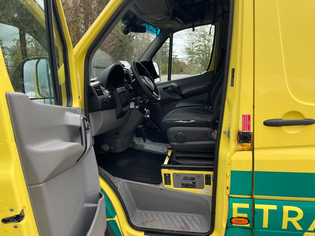 Greitosios pagalbos automobilis Mercedes-Benz Sprinter 316 CDI Ambulance Electric STRYKER Bed: foto 8