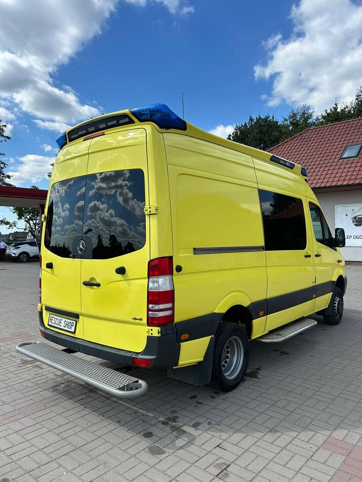 Mercedes-Benz Sprinter 519 CDI 4X4 **Ambulace** - Keleivinis furgonas: foto 4 Mercedes-Benz Sprinter 519 CDI 4X4 **Ambulace** - Keleivinis furgonas: foto 4