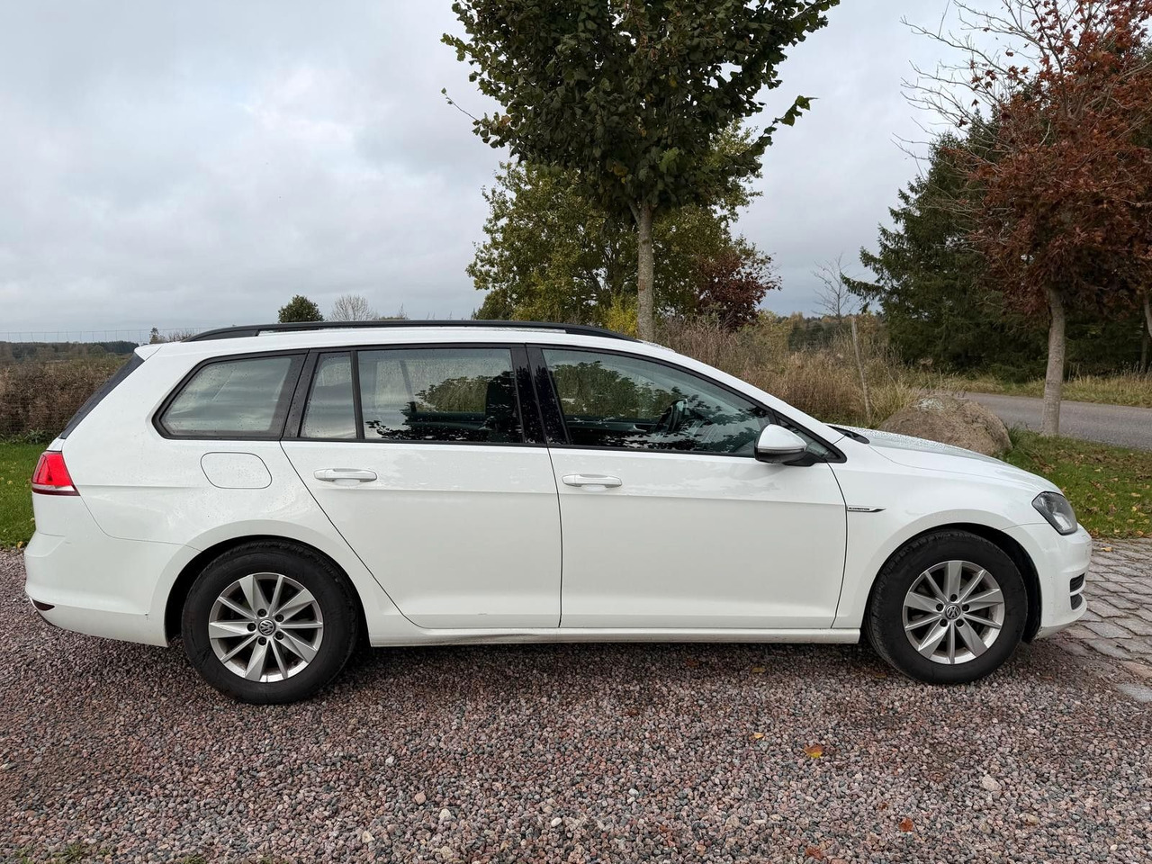 Volkswagen Golf VII Trendline BlueMotion - Universalas: foto 5 Volkswagen Golf VII Trendline BlueMotion - Universalas: foto 5